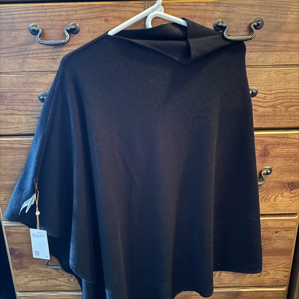 Quince Mongolian Cashmere Poncho Cape NWT